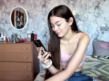 Freechat little_ieity on Chaturbate