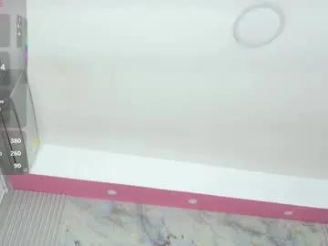 littleebonymommy on Chaturbate 