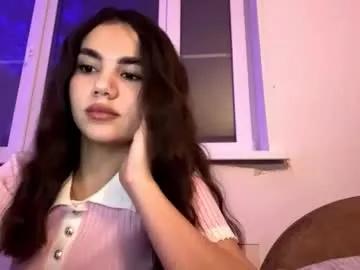 Freechat lovelyy_lovely on Chaturbate