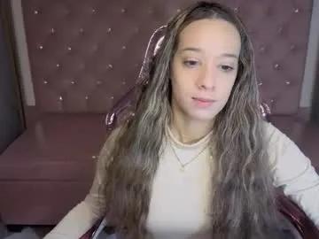 megan_collins_b — GOAL: Sexy Dance [85 tokens remaining] WELCOME TO MY ROOM! #nonude #skinny #latina #natural #curlyhair