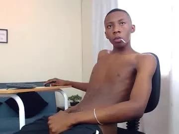 miiloo18 on Chaturbate 