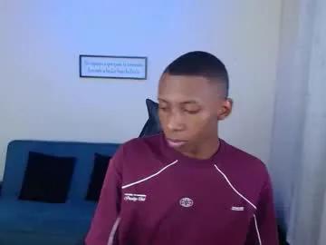 miiloo18 on Chaturbate 