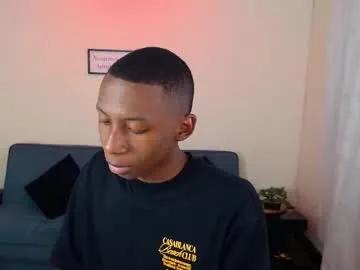 miiloo18 on Chaturbate 