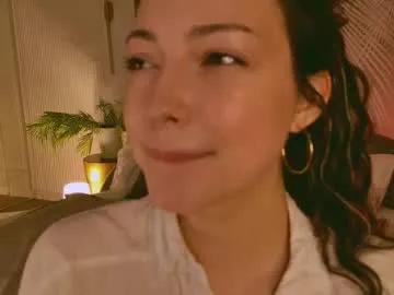 Freechat miley_smile on Chaturbate