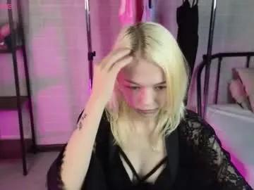 millaholt on Chaturbate 