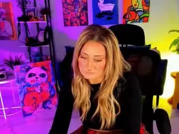 Freechat sarahholly on Chaturbate