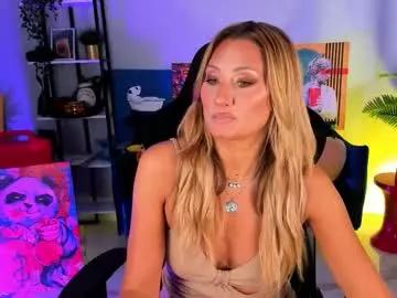 Freechat sarahholly on Chaturbate