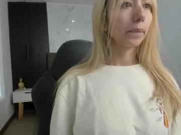 serene_waves on Chaturbate 