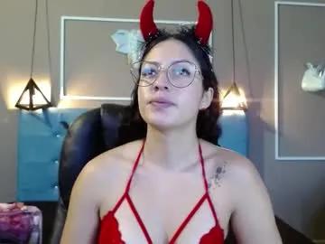 Freechat sofia_white3 on Chaturbate