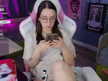 sweet_frosty — GOAL: make me happy [962 tokens remaining] Welcome to my room! #lovense #domi #young #new #fuckmachine