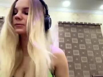 vaniasaisa — GOAL: Show my beautiful legs without socks [25 tokens left] #new #18 #shy #tease #teen