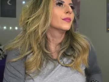 Freechat xclusivesecrets on Chaturbate