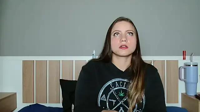 Freechat 520_Loirex_741 on StripChat