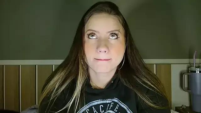 Freechat 520_Loirex_741 on StripChat