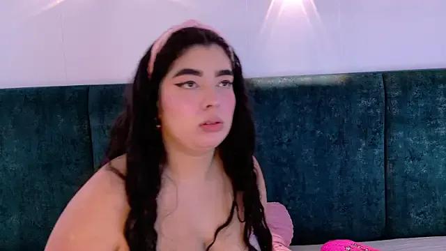 AgathaLynx on StripChat 