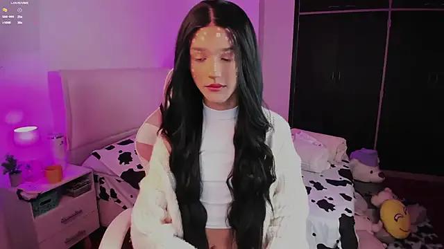 Freechat Ainhoads on StripChat