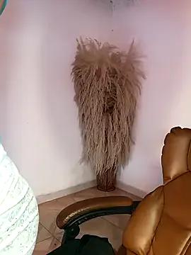 Aiunii1 — Naked+FuckPussy+BigSquirt