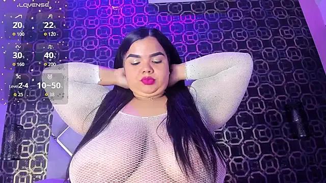 AlexaaTaylor — Freechat on StripChat