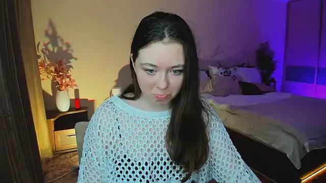 AlluringLookk on StripChat 