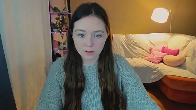 AlluringLookk on StripChat 