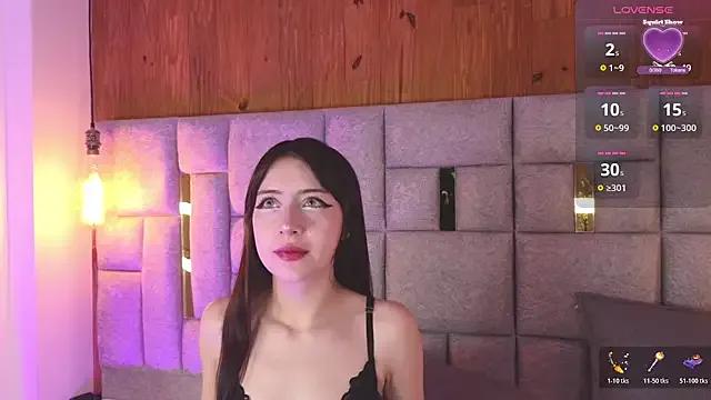 bella_kittyy_ — Flash tits 