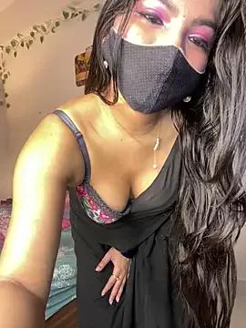 Berry_blossom on StripChat 