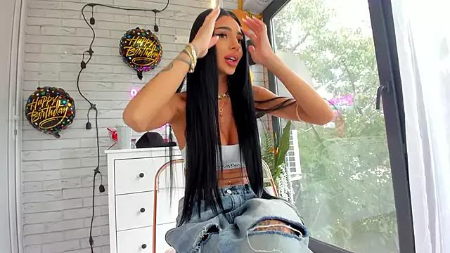 Freechat Britney_Charm_ on StripChat