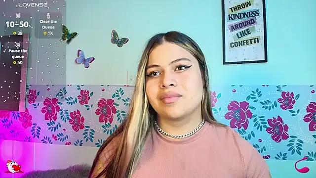 CataleyaWilson369 on StripChat 