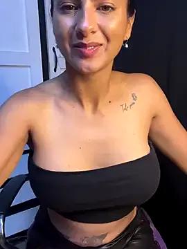 chicachocolate01 on StripChat 