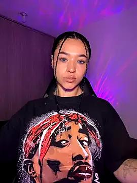 Freechat Crystal_Dluna on StripChat