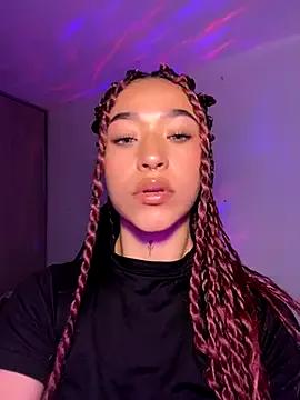 Freechat Crystal_Dluna on StripChat