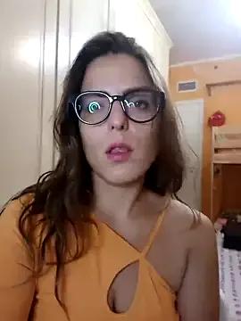 Freechat dolcehelena993 on StripChat