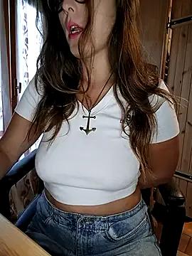 Freechat dolcehelena993 on StripChat