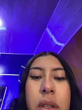 Freechat emily_22x on StripChat