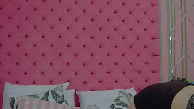 Freechat EmilyMosley on StripChat