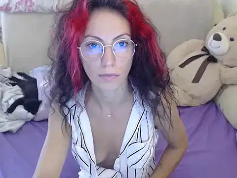 Emmatoo on StripChat 