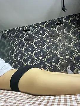 Freechat Fin-xinh18 on StripChat