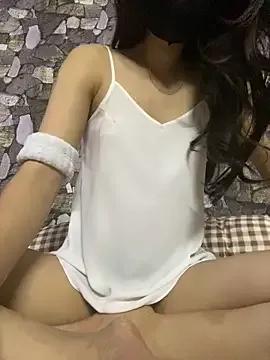 Freechat Fin-xinh18 on StripChat
