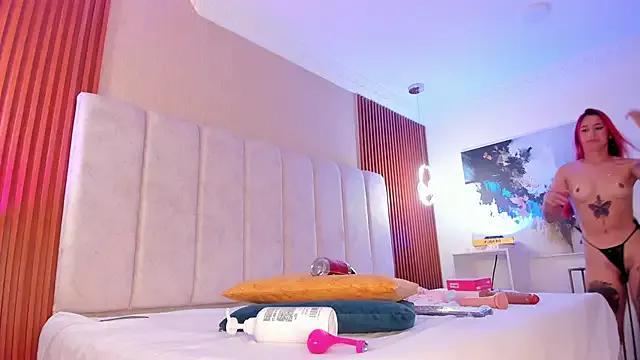 HannaRed_ on StripChat 