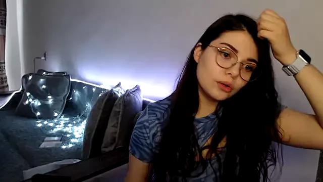 helengilmor on StripChat 