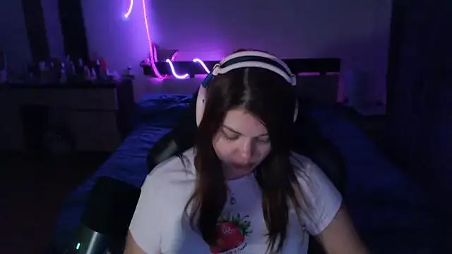 helengilmor on StripChat 