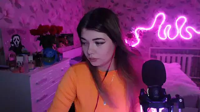 helengilmor on StripChat 