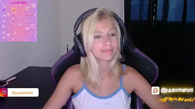 jujubinhahot — show boobs