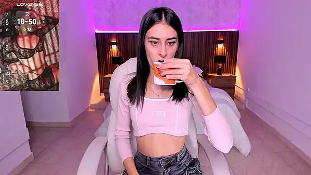 Freechat karlaa_james on StripChat