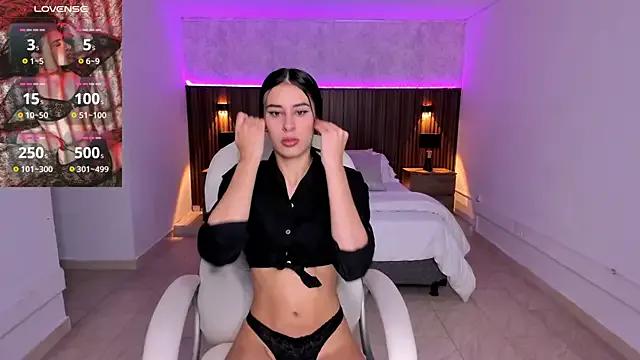 Freechat karlaa_james on StripChat