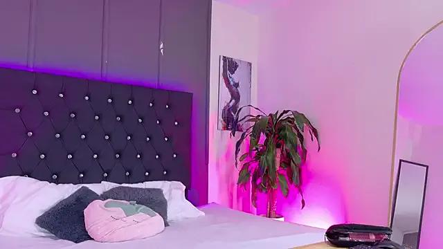 Kataaleya__12 on StripChat 