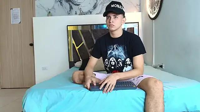 Private KING_OFF_BOYS on StripChat