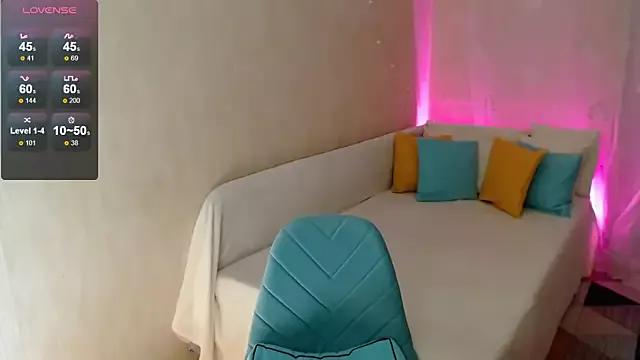 Private Kira_land on StripChat