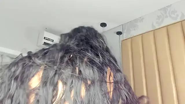 Freechat KonyBell on StripChat