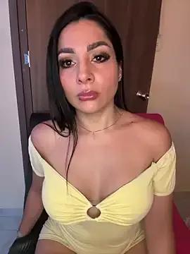 Freechat laemmarouse on StripChat